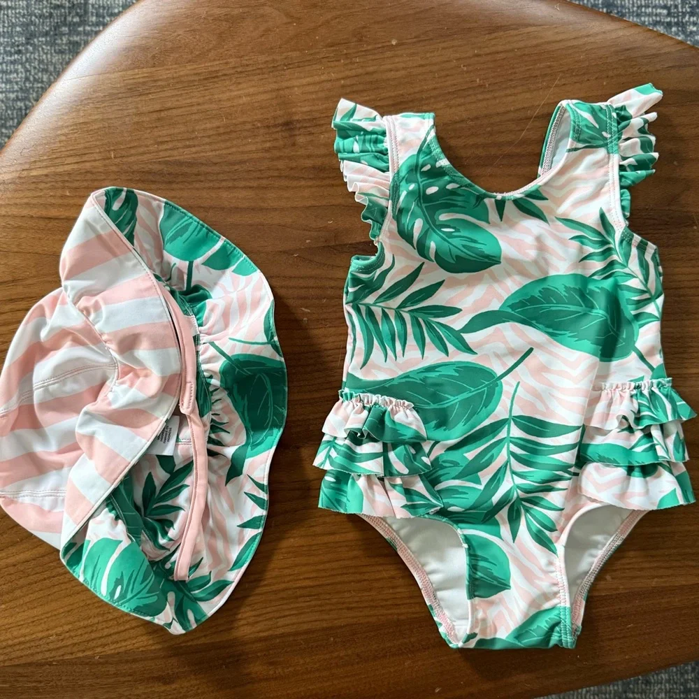 Tucker + Tate Swim Set (9months) - Picture 1 of 3